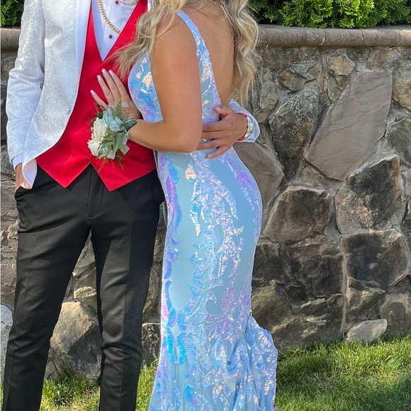 Size 4 Worn ONCE Jovani Prom dress. No rips, no pulls, no stains - Picture 2 of 6